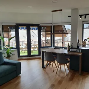 Modern Floor Loft With Balcony Appartamento